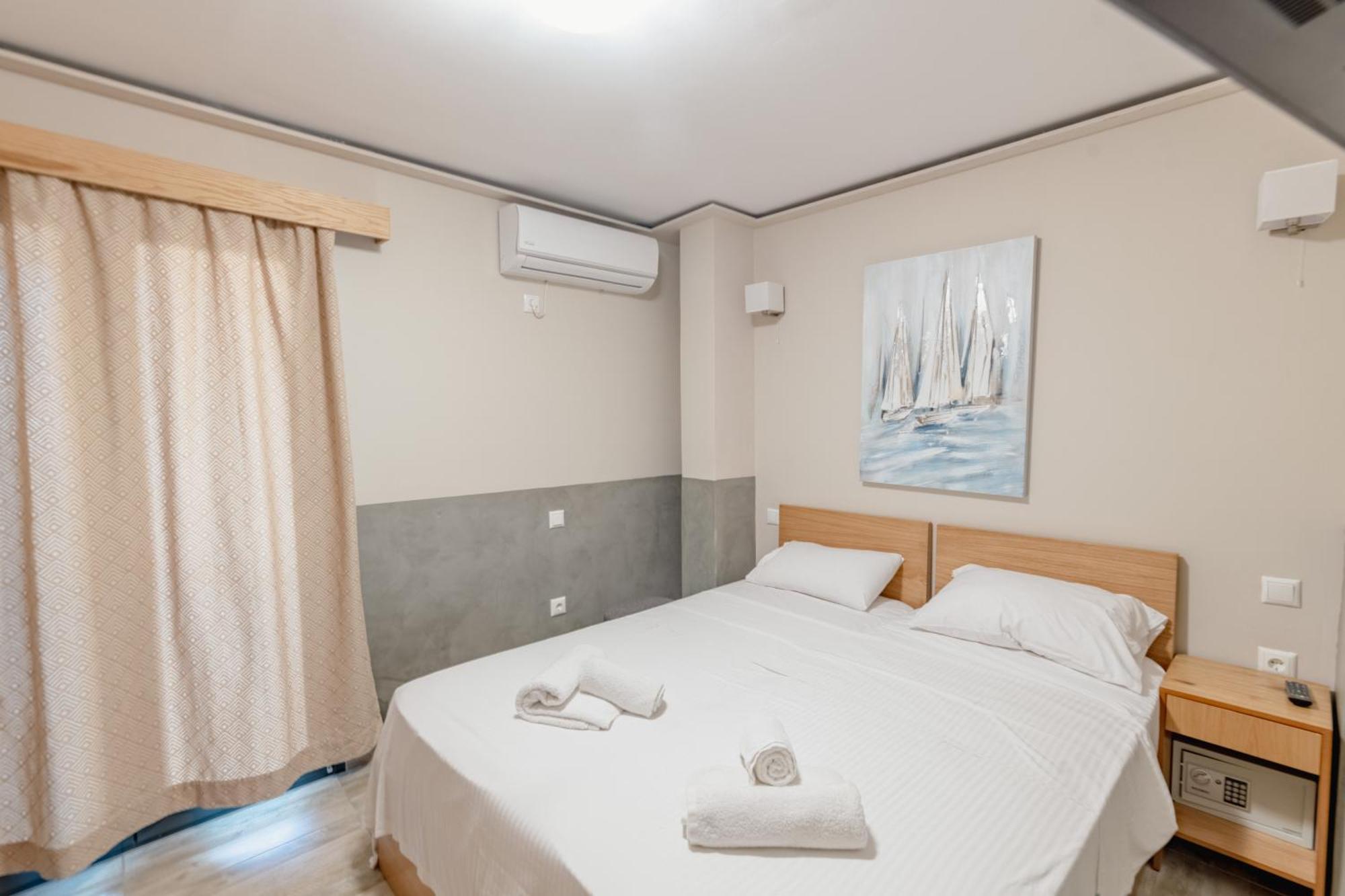 Zama Suites ザキントス エクステリア 写真